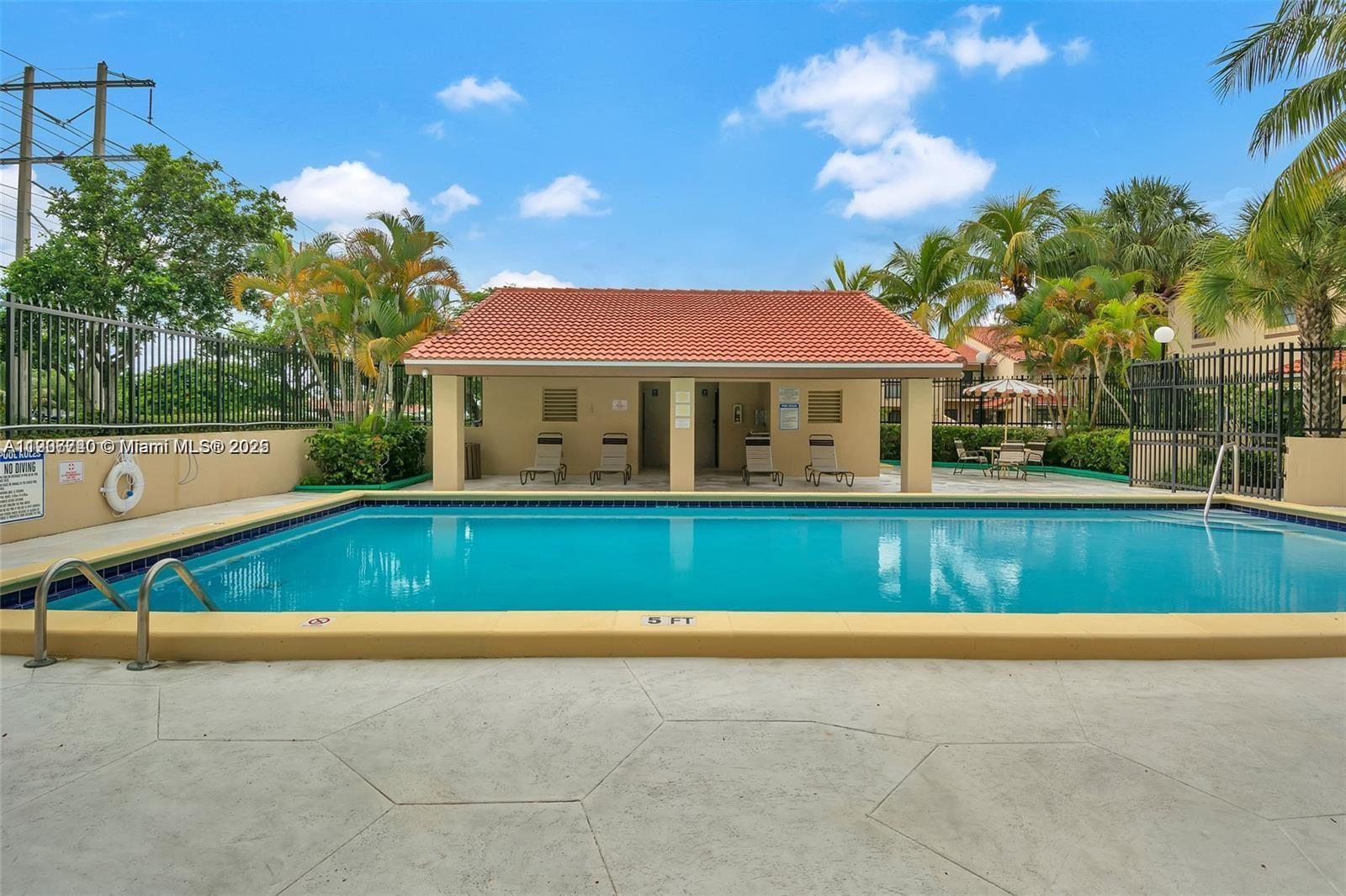 KENDALL LKS EAST PATIO CO - Residential Lease