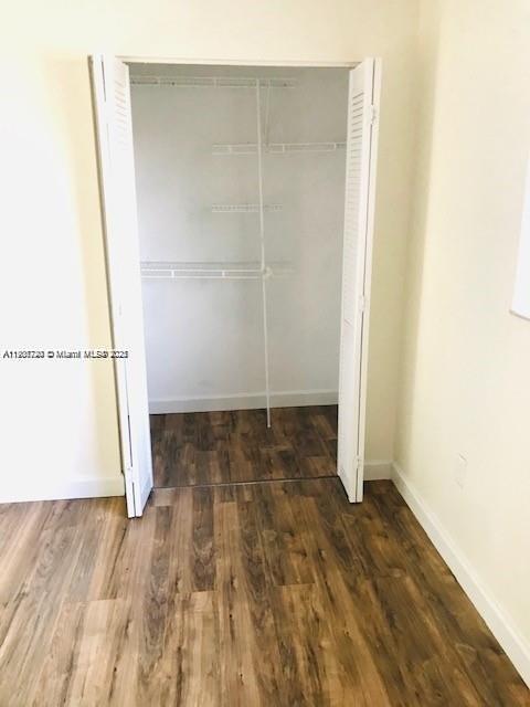 KENDALL LKS EAST PATIO CO - Residential Lease