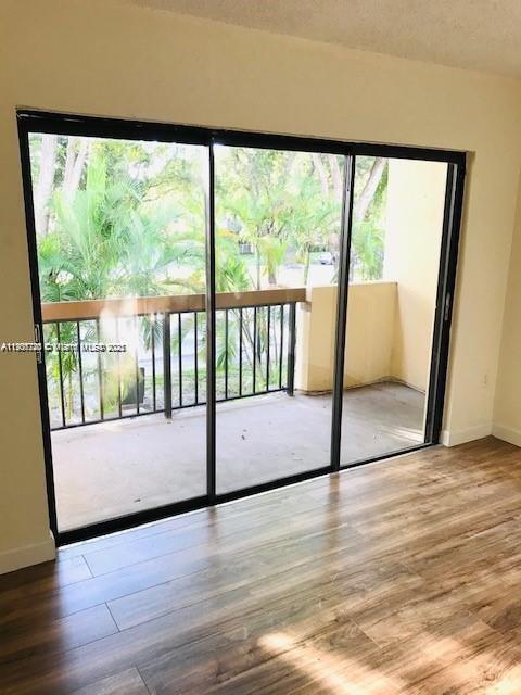 KENDALL LKS EAST PATIO CO - Residential Lease