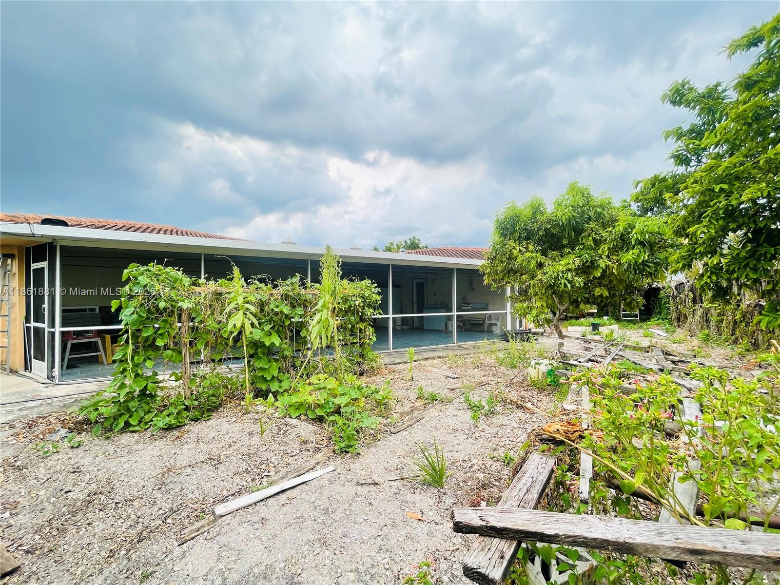 SUNFLOWER FIRST ADD - Residential