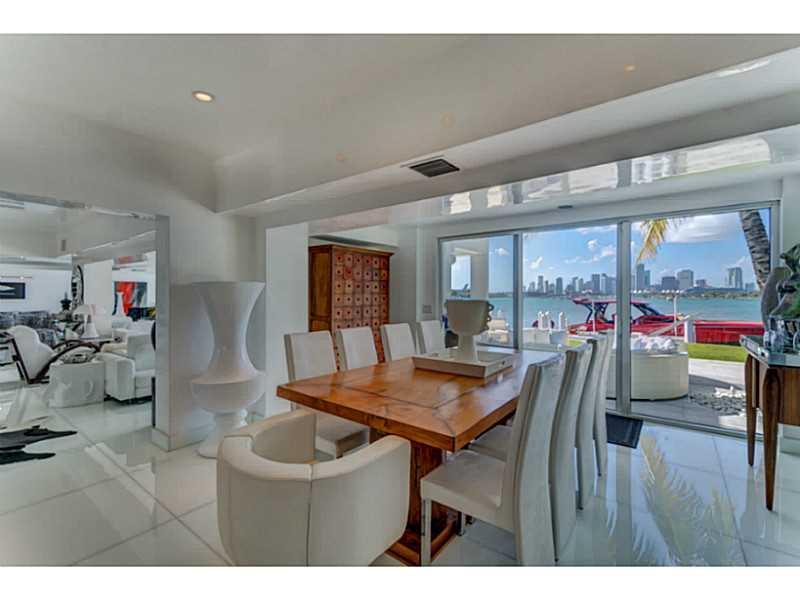 SAN MARINO ISLAND - Residential