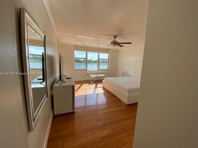 COLONY BAY HARBOR APTS CO - Residential Lease