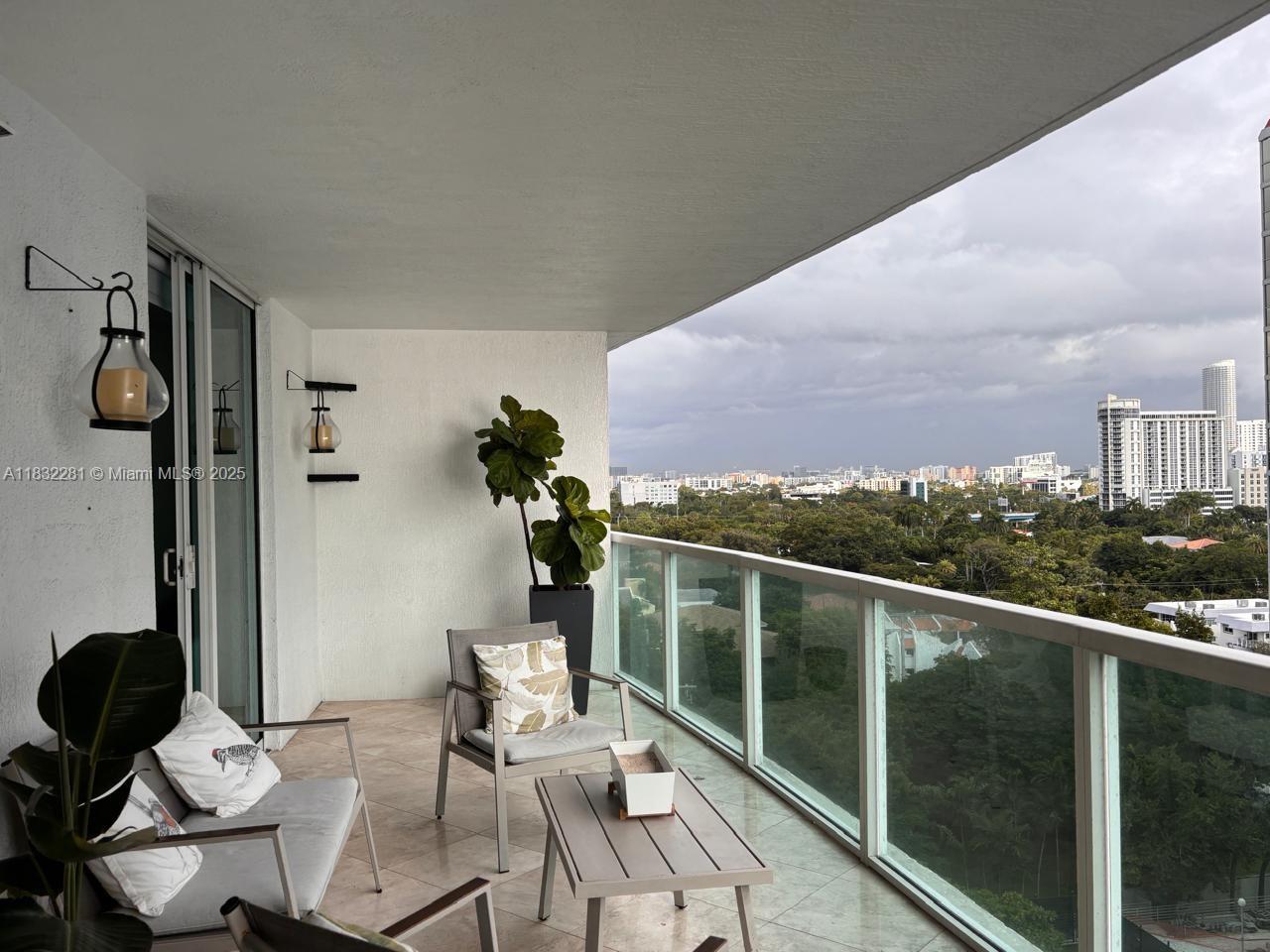 SKYLINE ON BRICKELL CONDO - Residential
