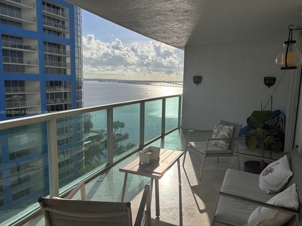 SKYLINE ON BRICKELL CONDO - Residential