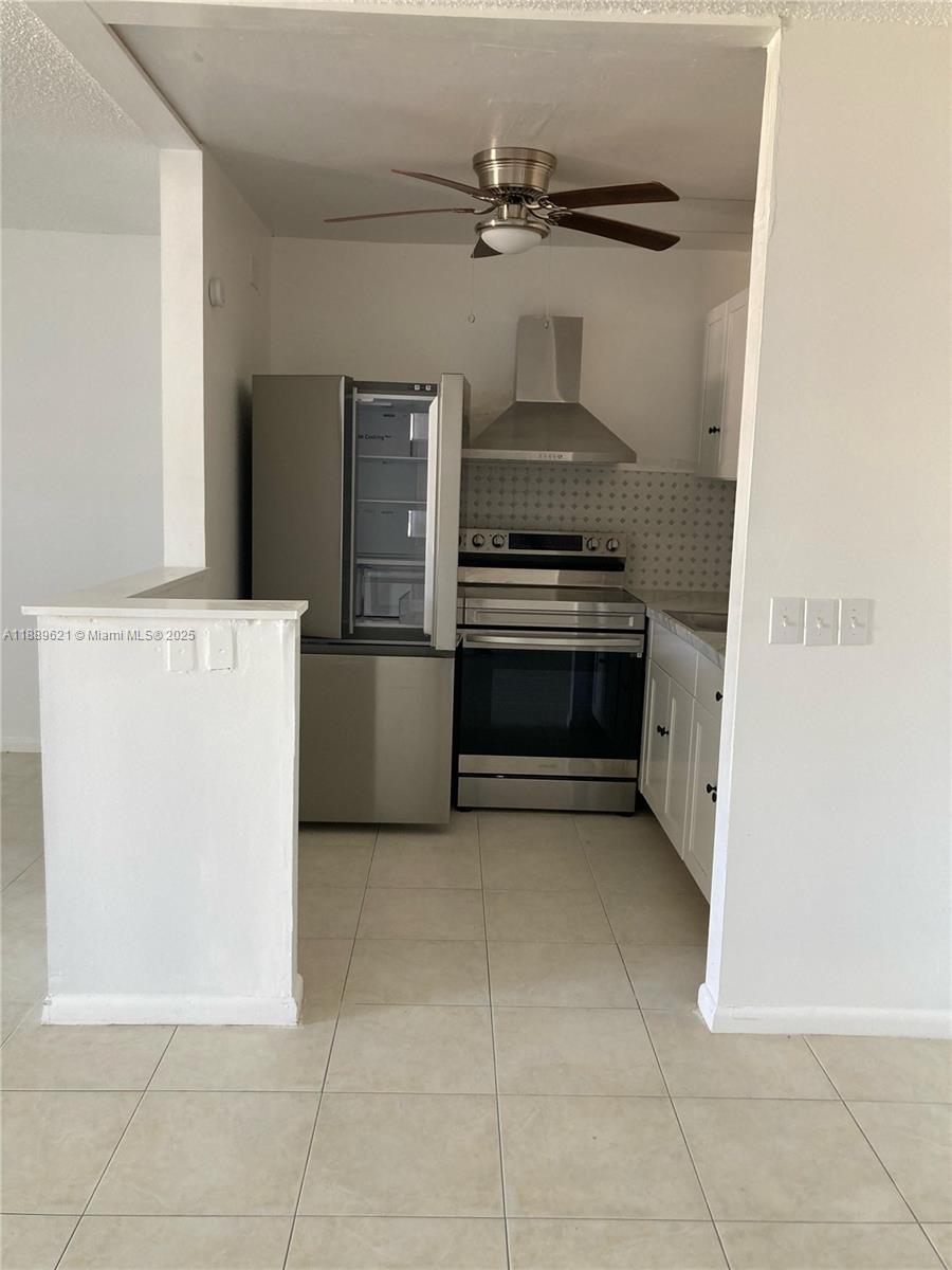FANSHAW AT CENTURY VILLAG - Residential