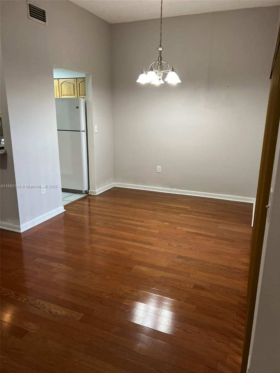 ESPRIT CONDO - Residential