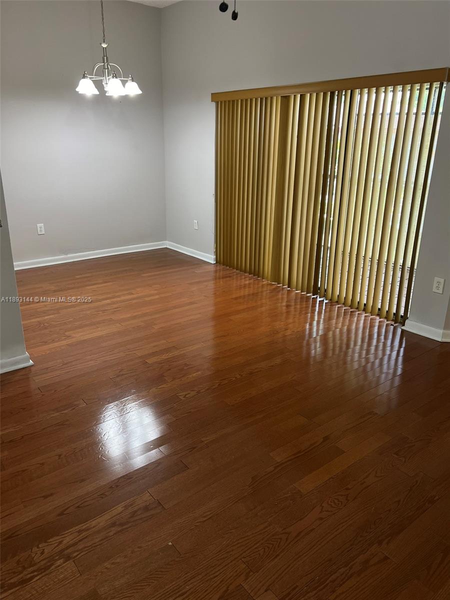 ESPRIT CONDO - Residential