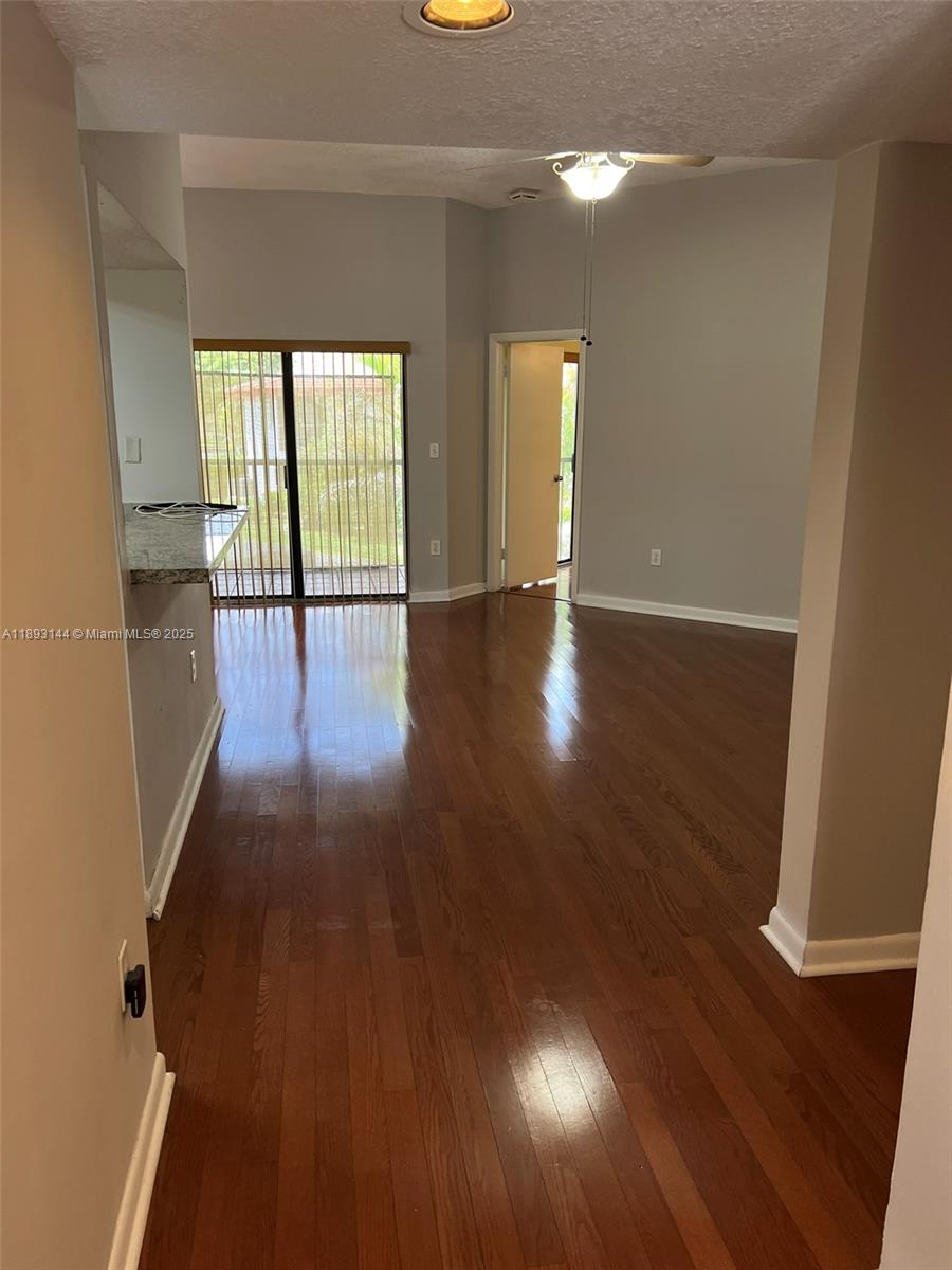 ESPRIT CONDO - Residential