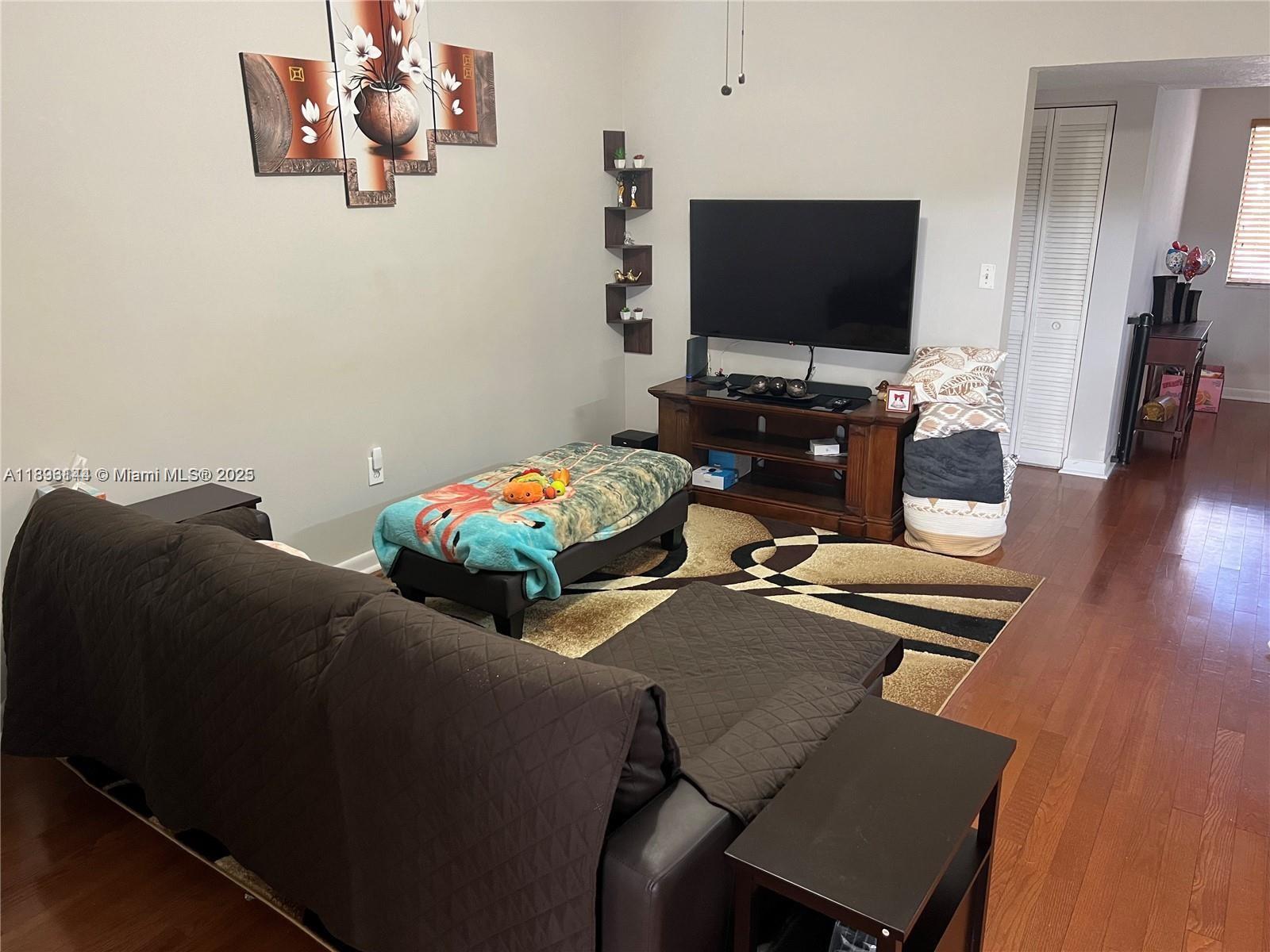ESPRIT CONDO - Residential