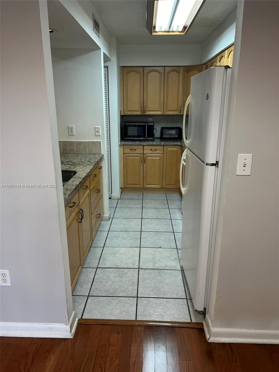 ESPRIT CONDO - Residential