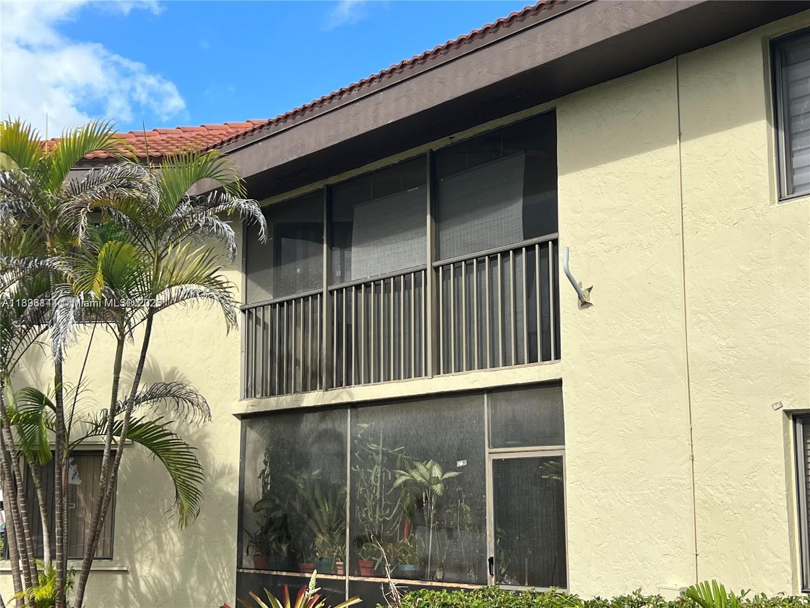 ESPRIT CONDO - Residential