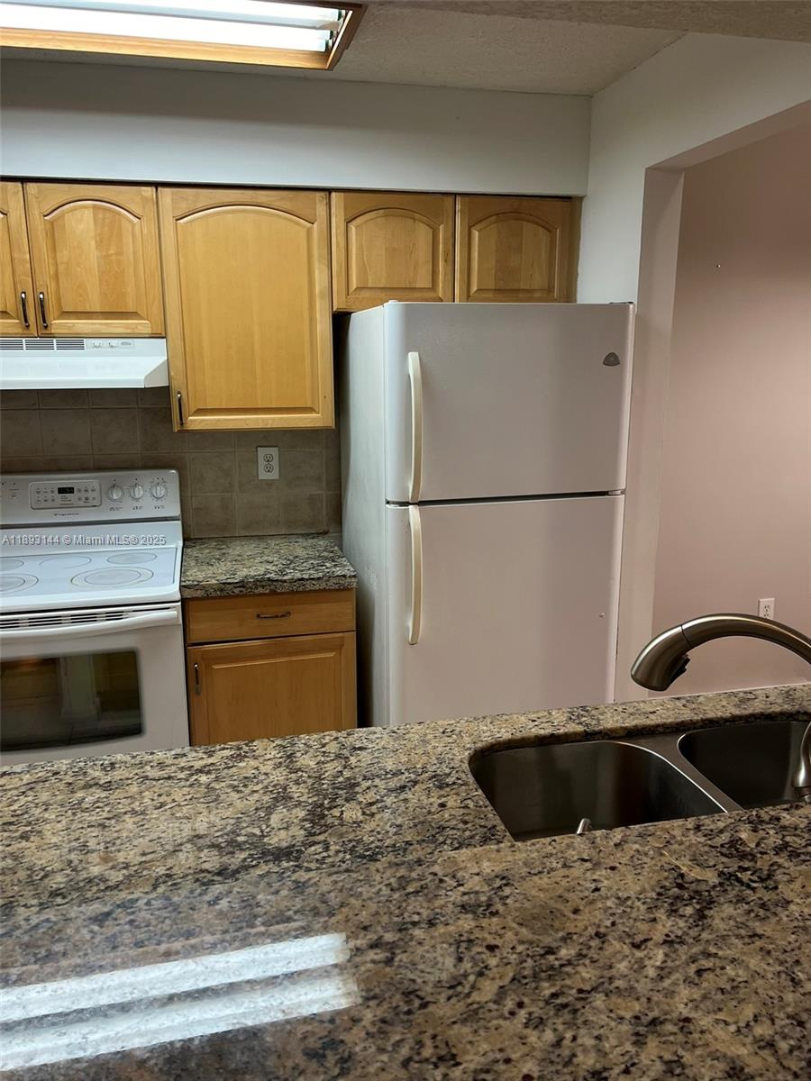 ESPRIT CONDO - Residential