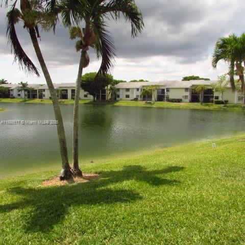 LAKESHORE CONDO #2 - Residential