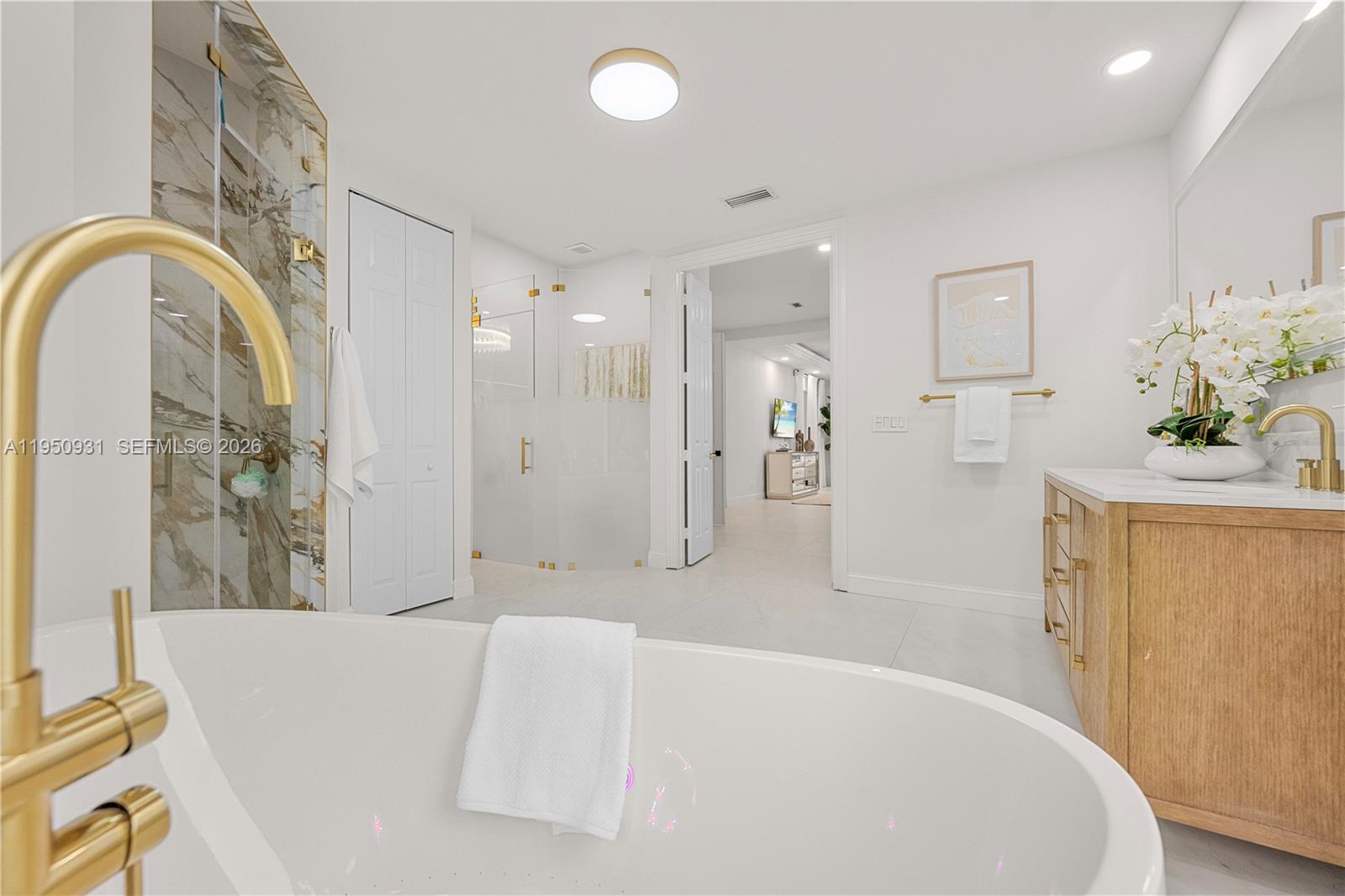 IN THE PINES - Residential