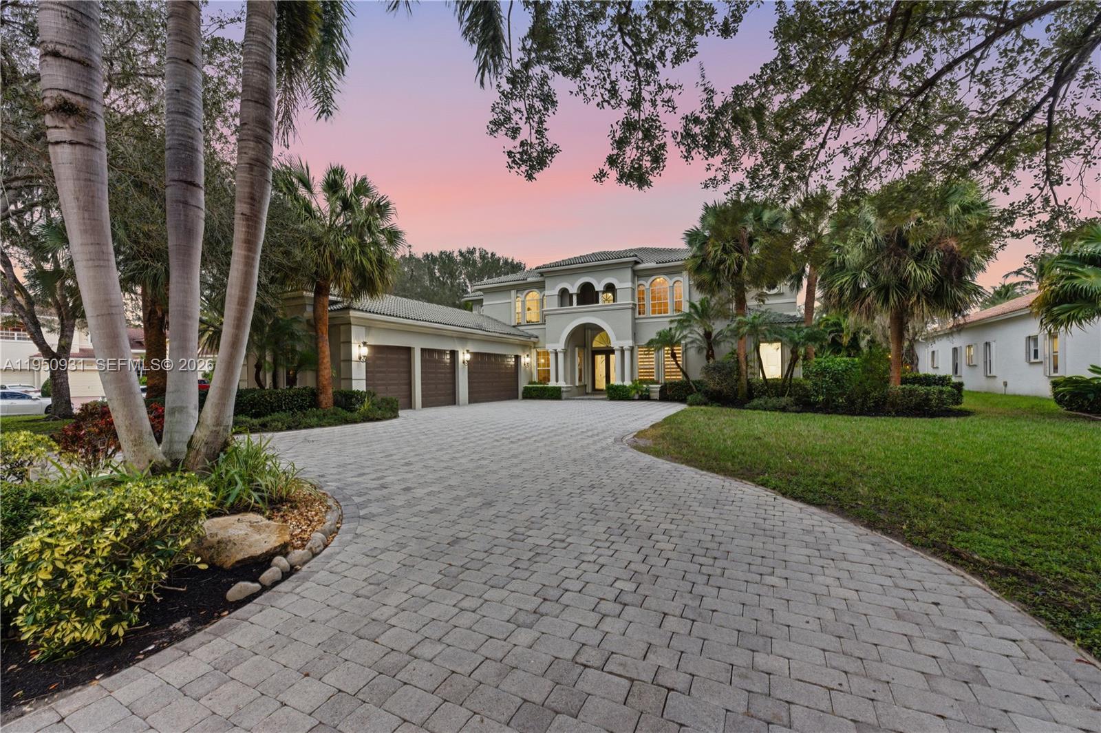 IN THE PINES - Residential