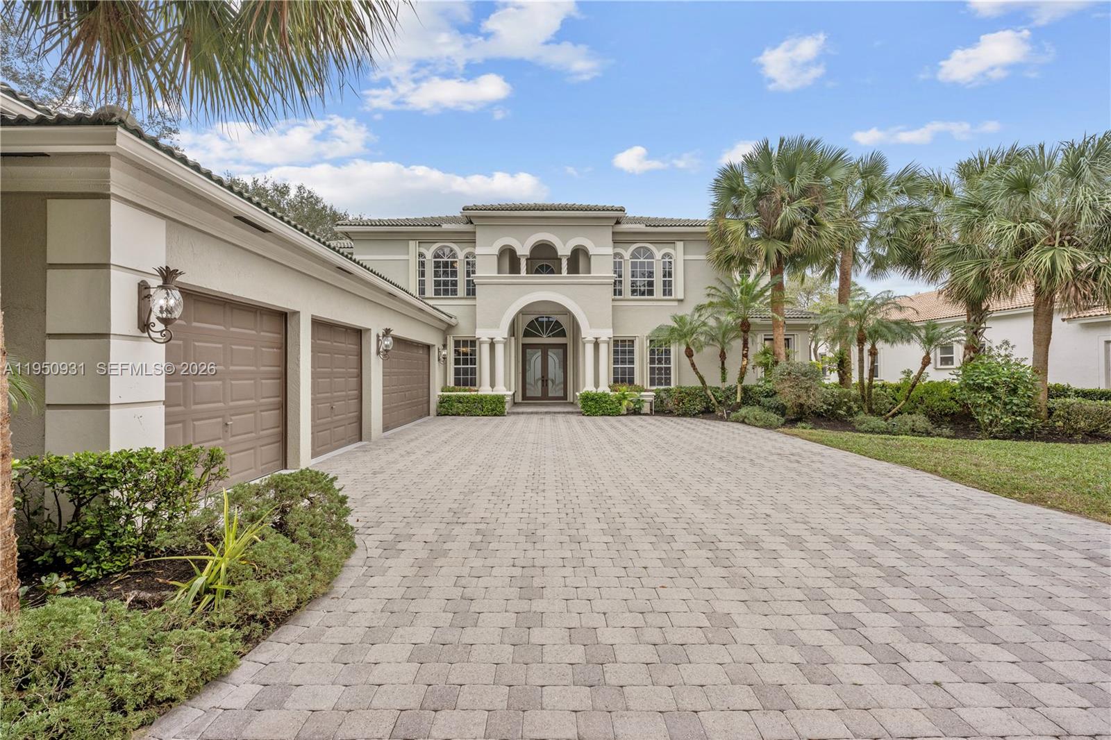 IN THE PINES - Residential