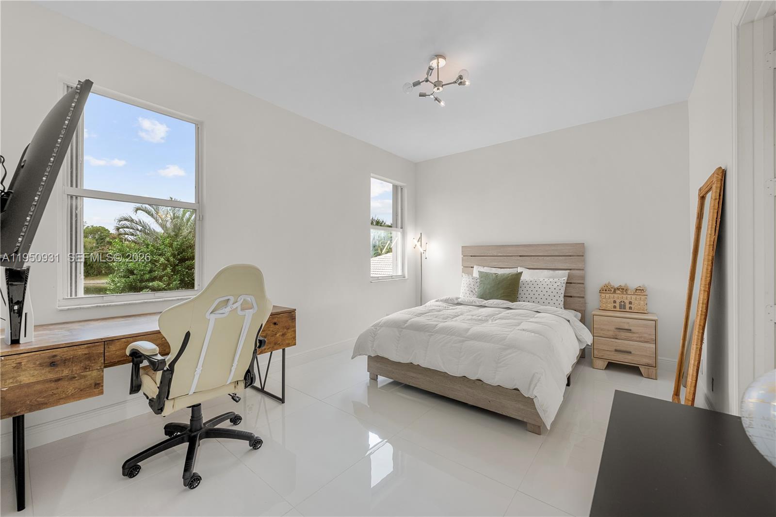 IN THE PINES - Residential