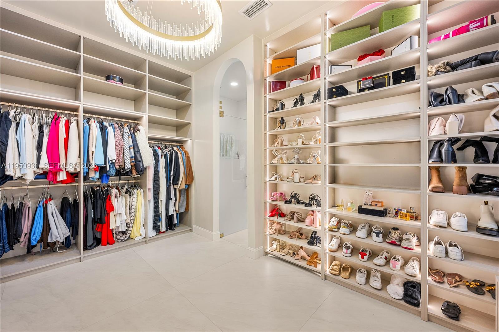 IN THE PINES - Residential