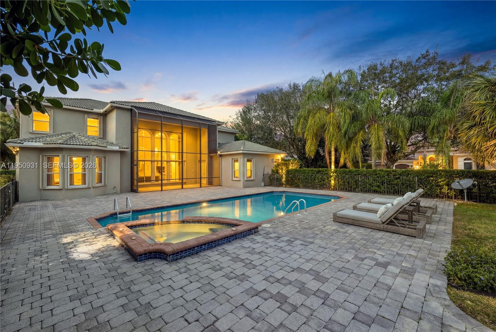 IN THE PINES - Residential