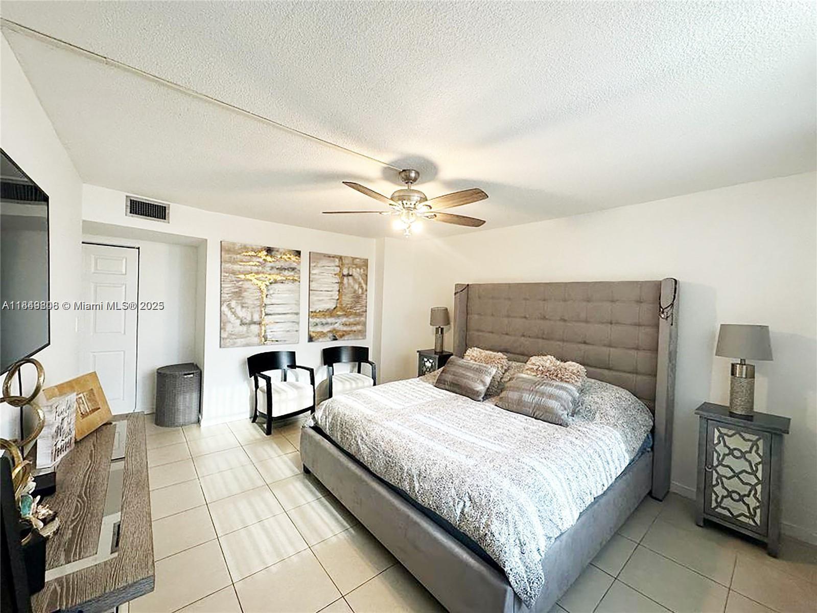2750 NE 183rd St 1404