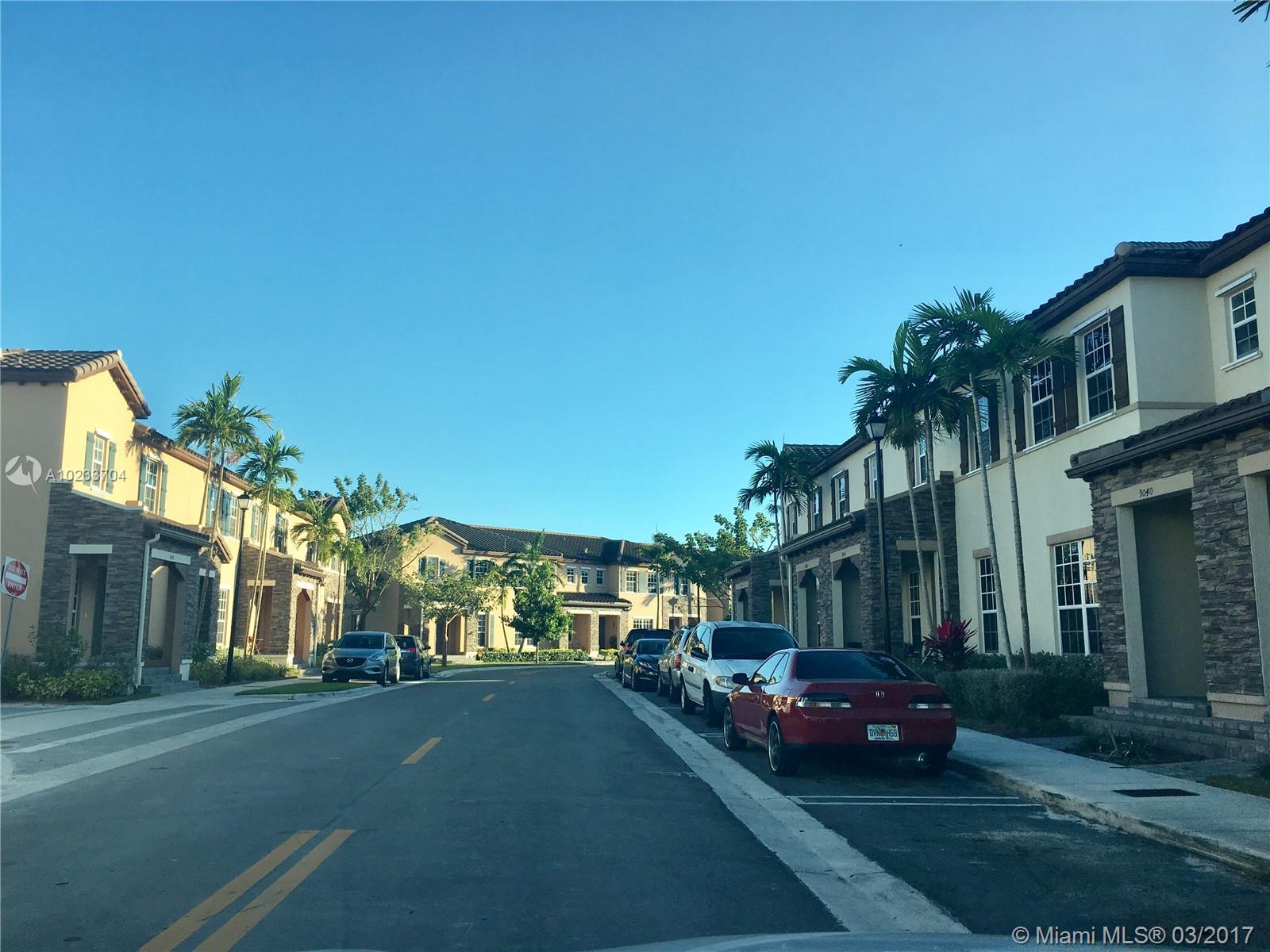 KENDALL COMMONS RESIDENTI - Residential Lease