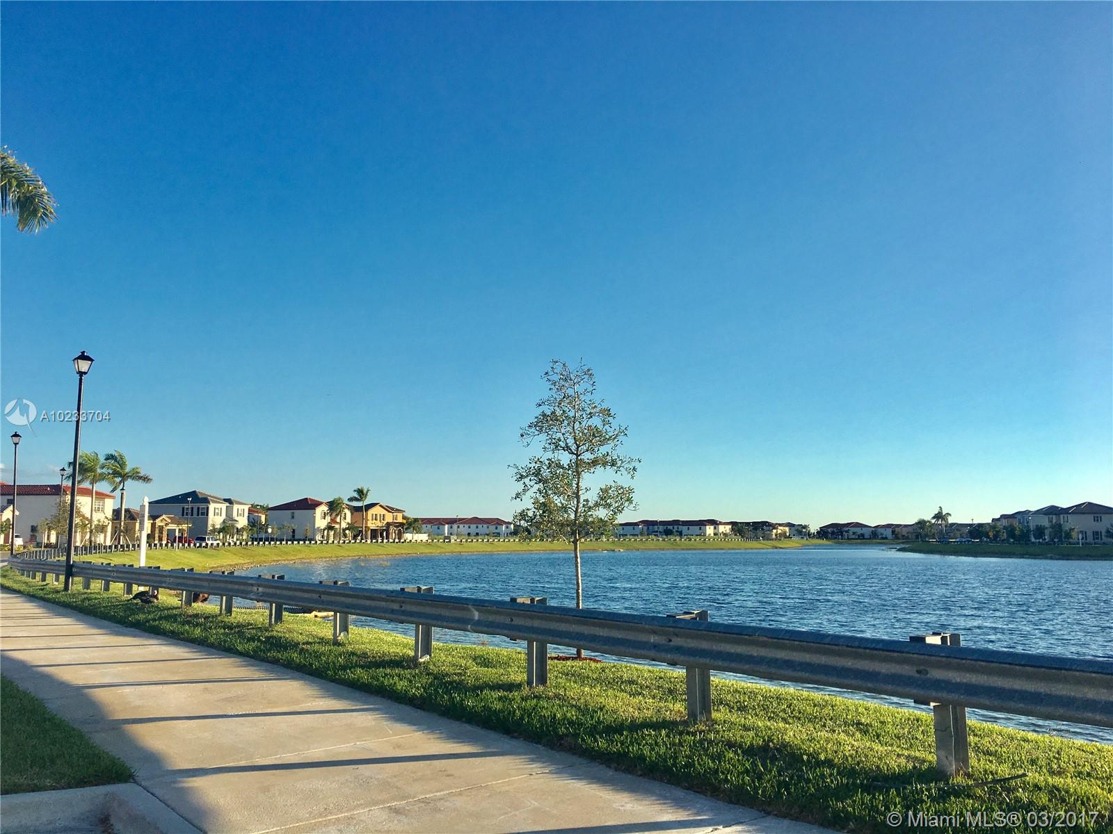 KENDALL COMMONS RESIDENTI - Residential Lease