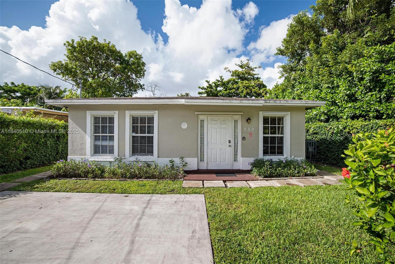 252 NW 40th St B