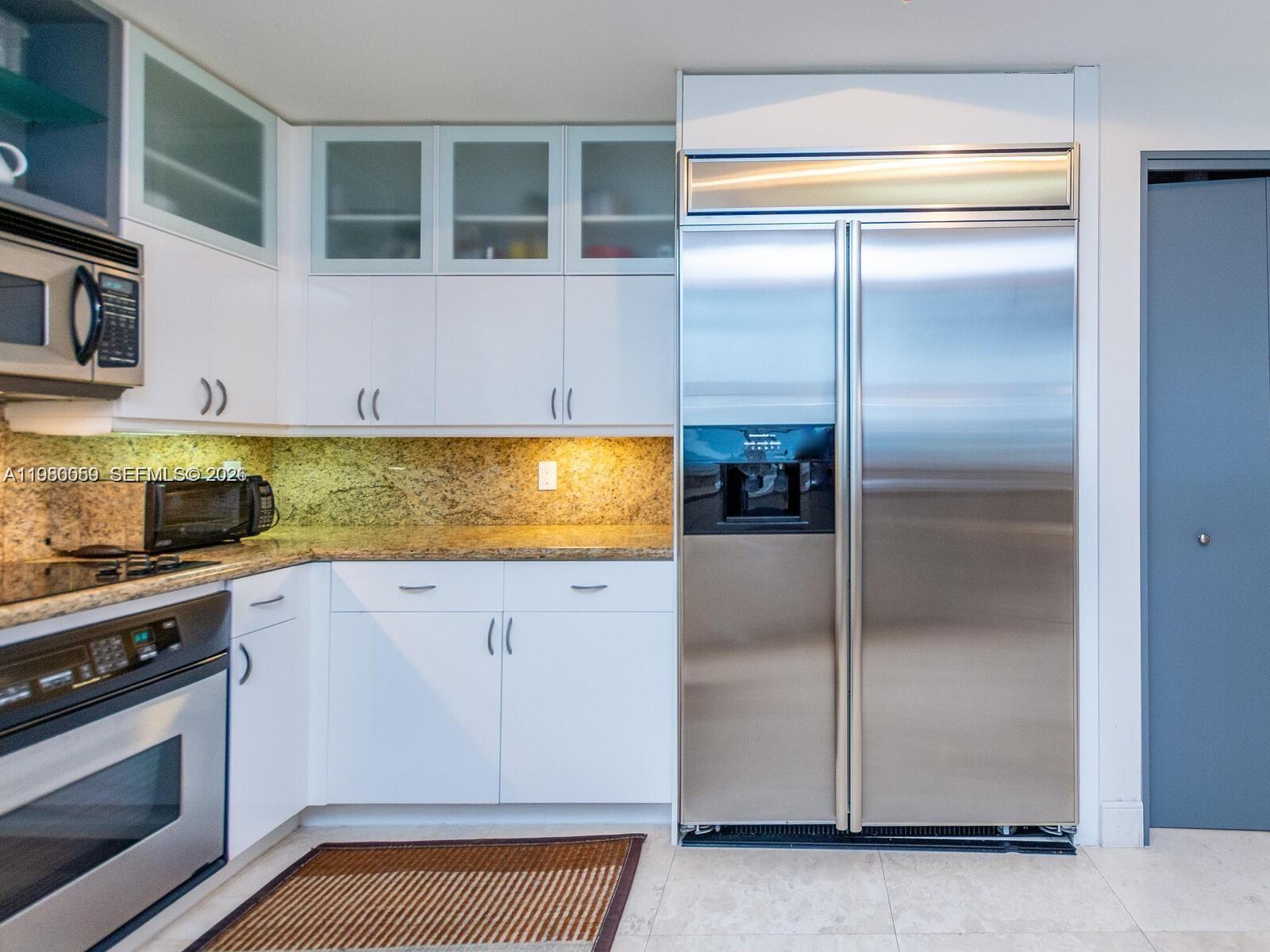 THREE TEQUESTA POINT COND - Residential