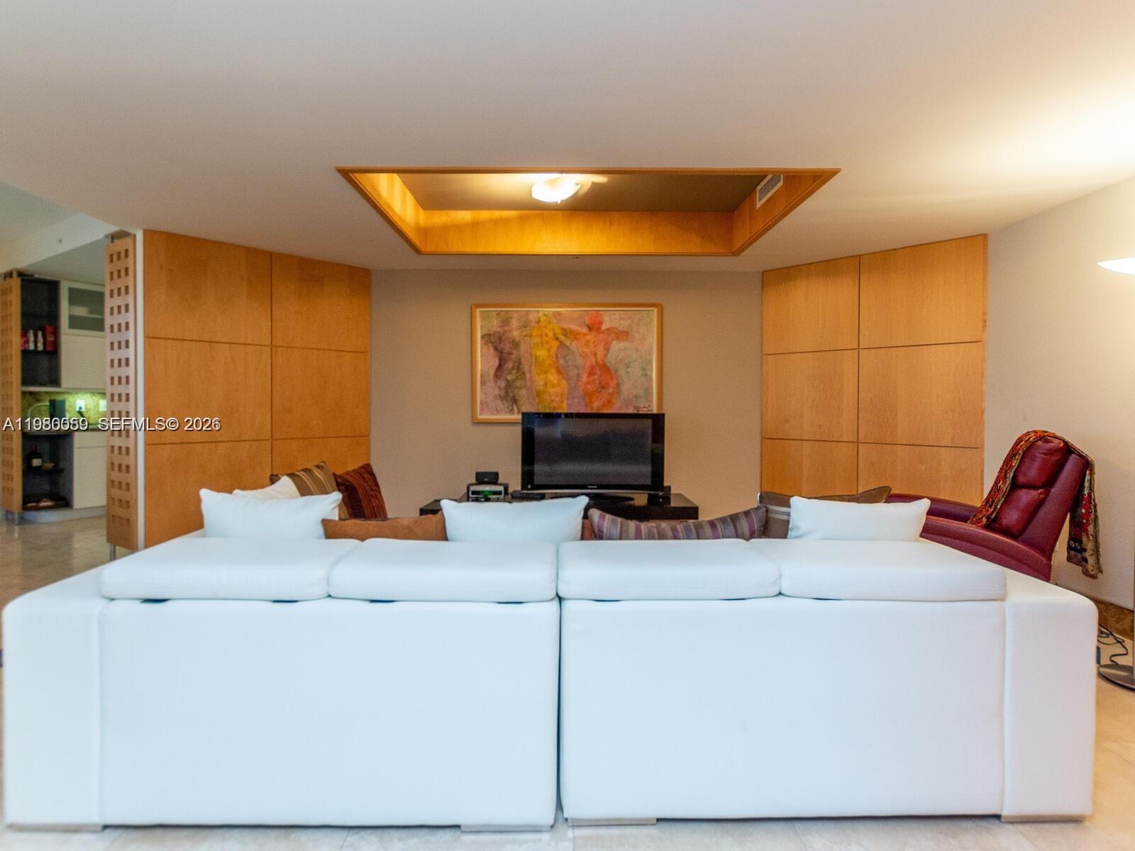 THREE TEQUESTA POINT COND - Residential