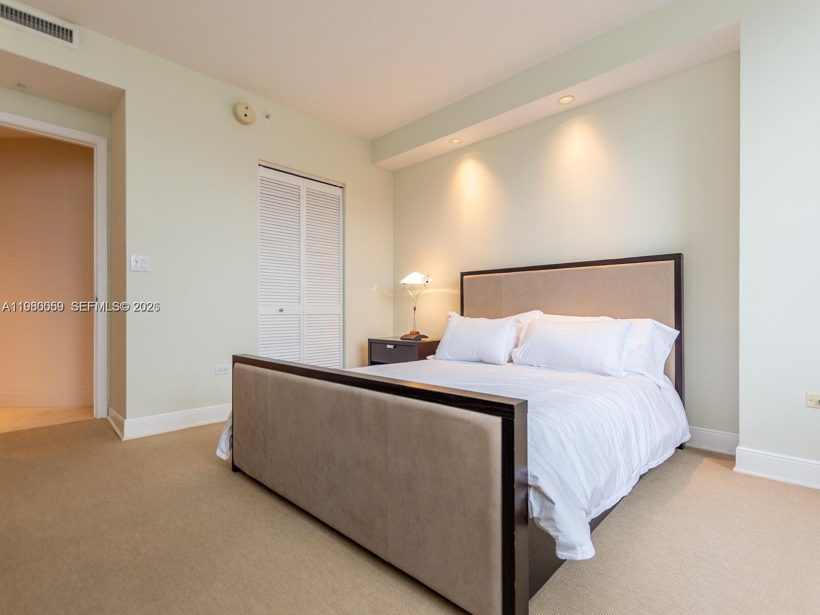 THREE TEQUESTA POINT COND - Residential