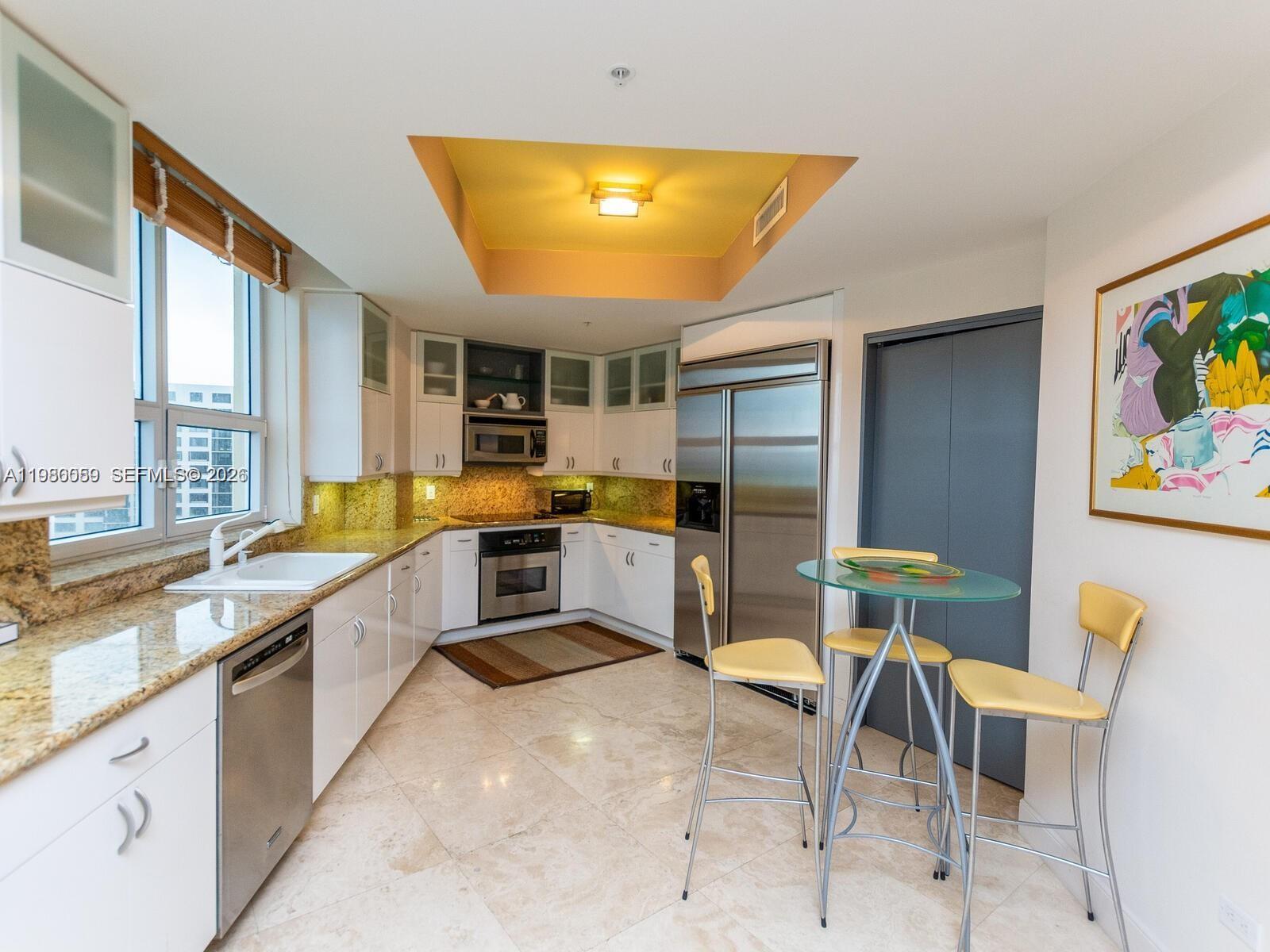 THREE TEQUESTA POINT COND - Residential