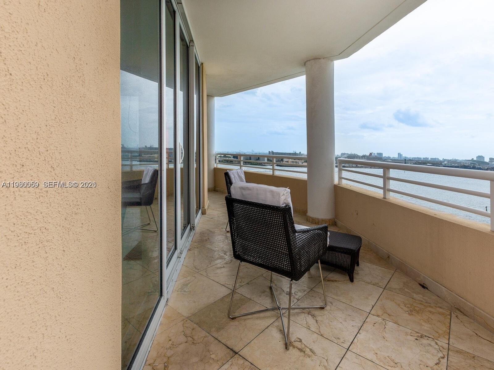 THREE TEQUESTA POINT COND - Residential