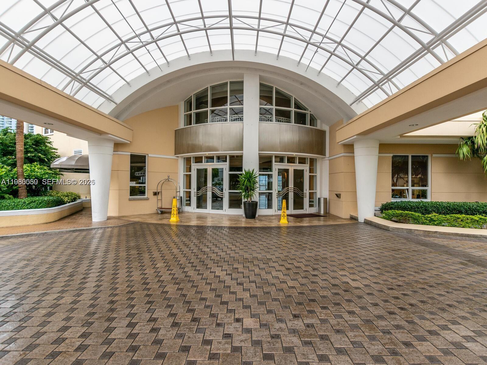 THREE TEQUESTA POINT COND - Residential