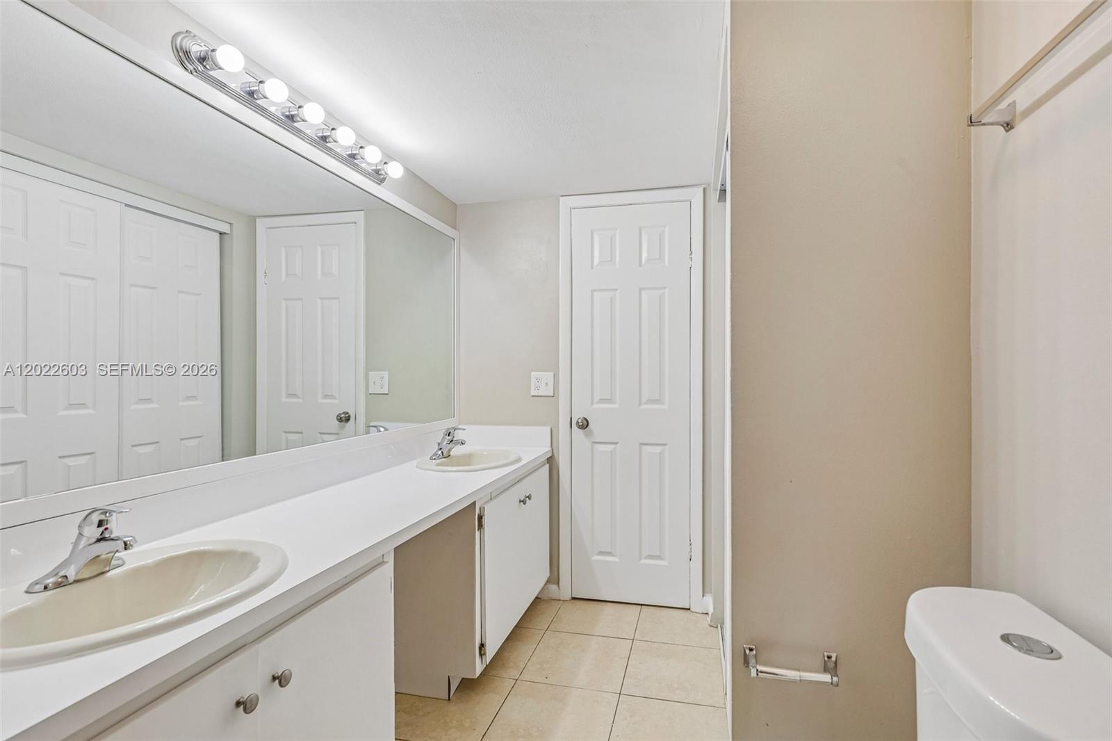 LAKE COLONY PH 1 - Residential