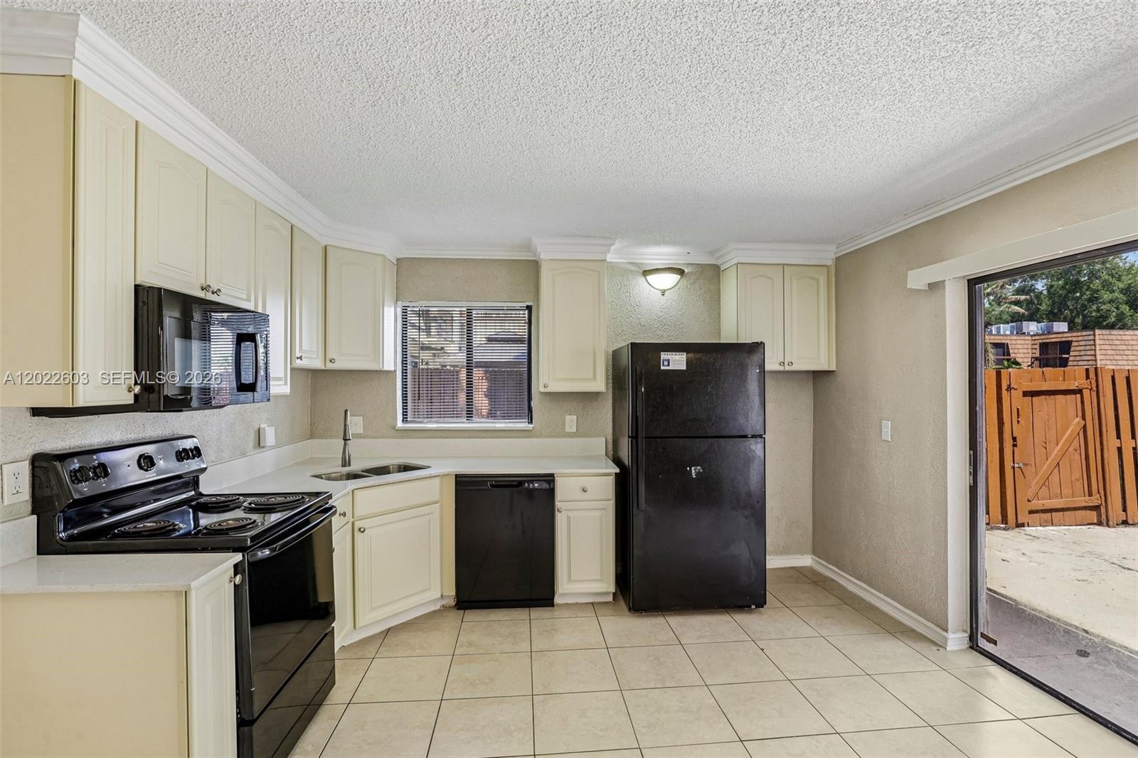 LAKE COLONY PH 1 - Residential