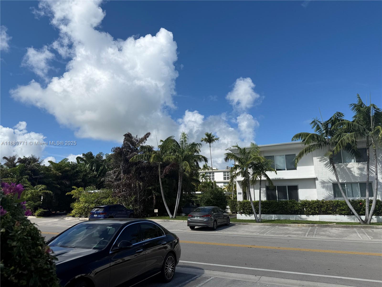 1060 CO-OP APTS INC - Residential Lease