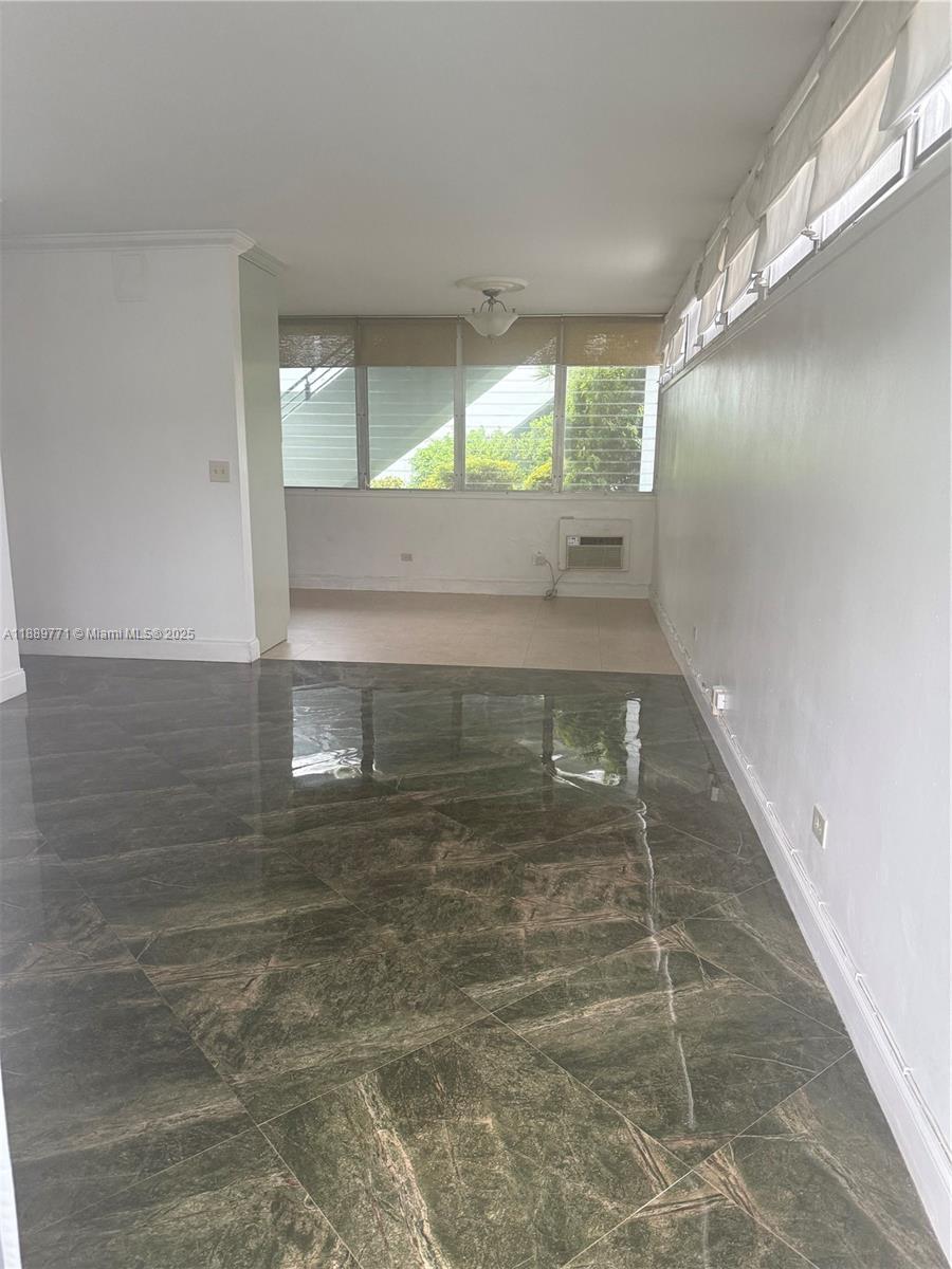 1060 CO-OP APTS INC - Residential Lease