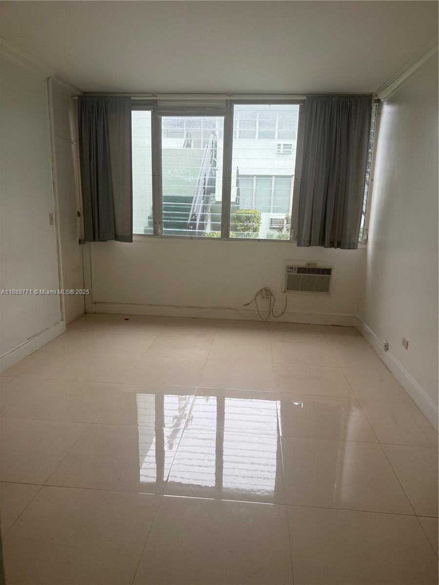 1060 CO-OP APTS INC - Residential Lease