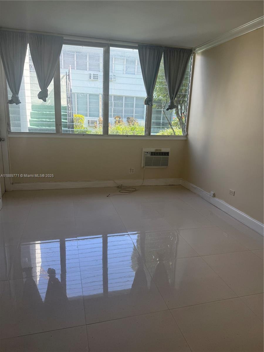 1060 CO-OP APTS INC - Residential Lease