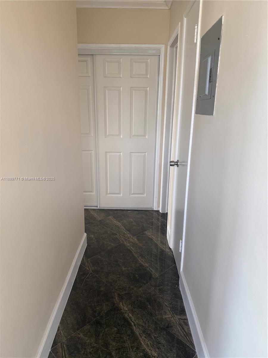 1060 CO-OP APTS INC - Residential Lease