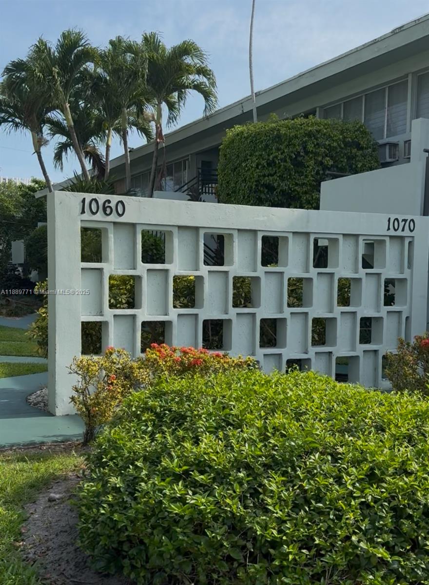 1060 CO-OP APTS INC - Residential Lease