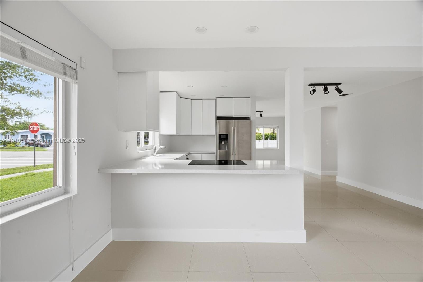 MILLER HEIGHTS SEC 5 - Residential Lease