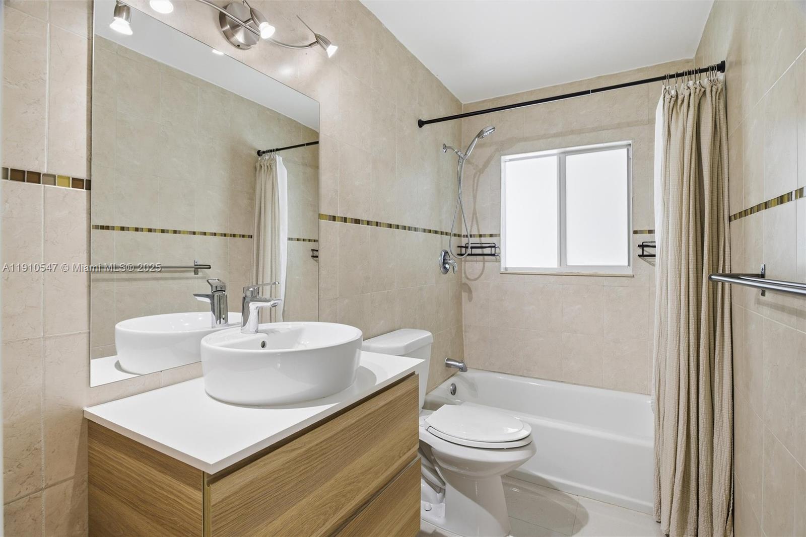 MILLER HEIGHTS SEC 5 - Residential Lease