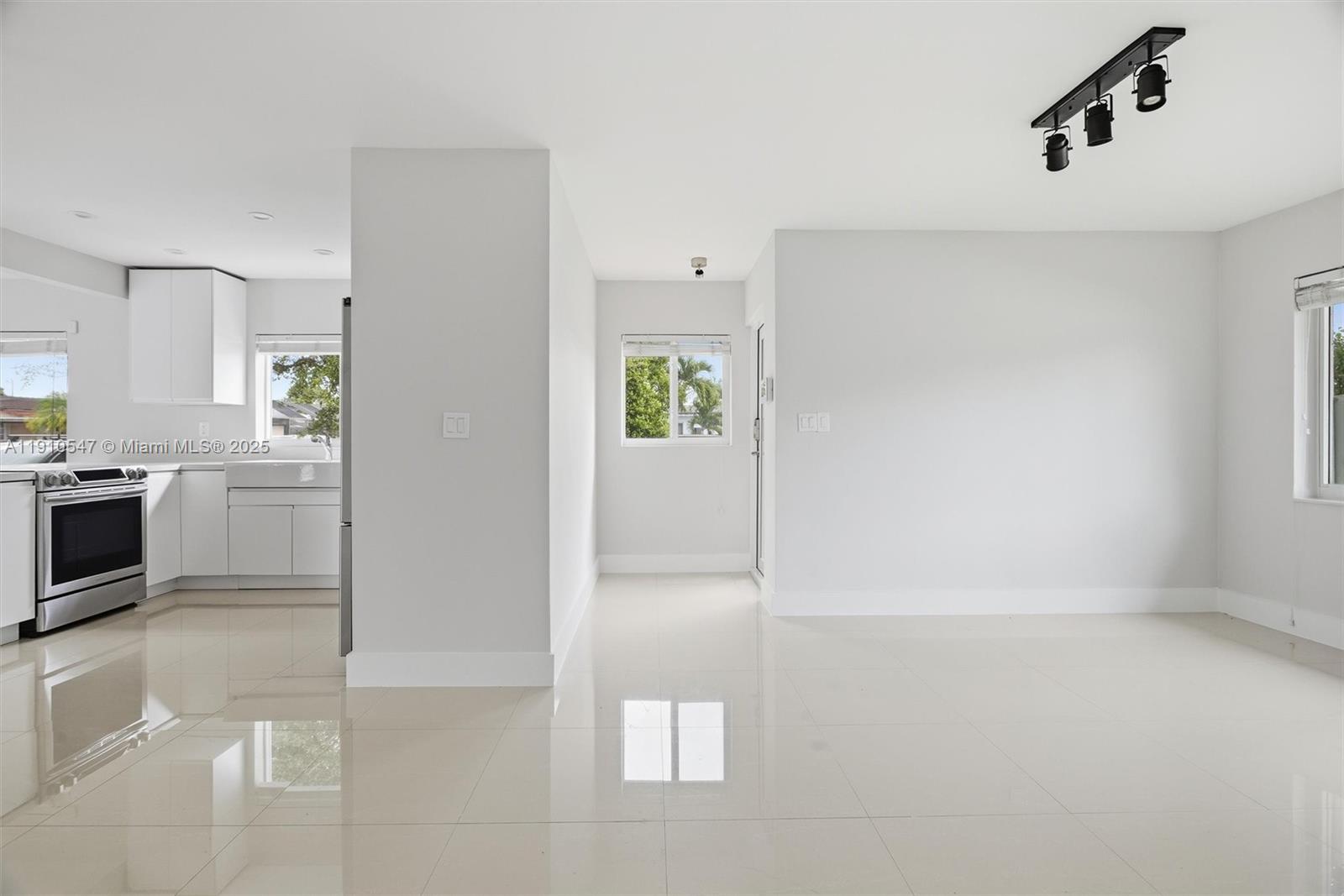 MILLER HEIGHTS SEC 5 - Residential Lease