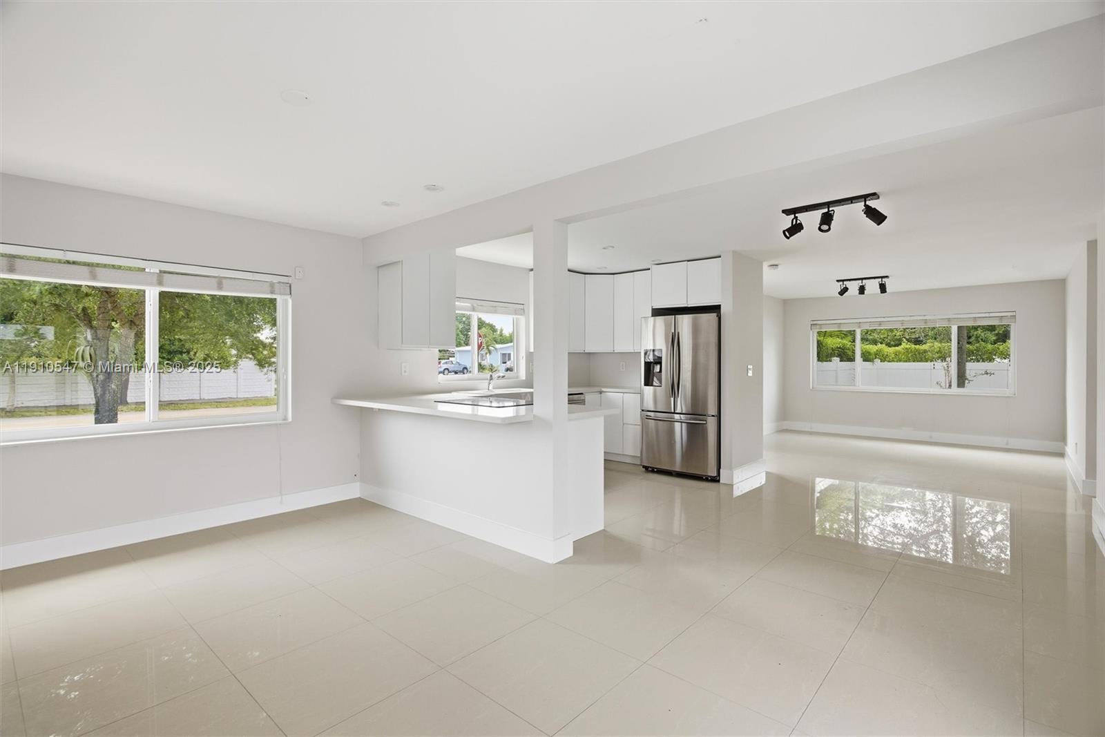 MILLER HEIGHTS SEC 5 - Residential Lease