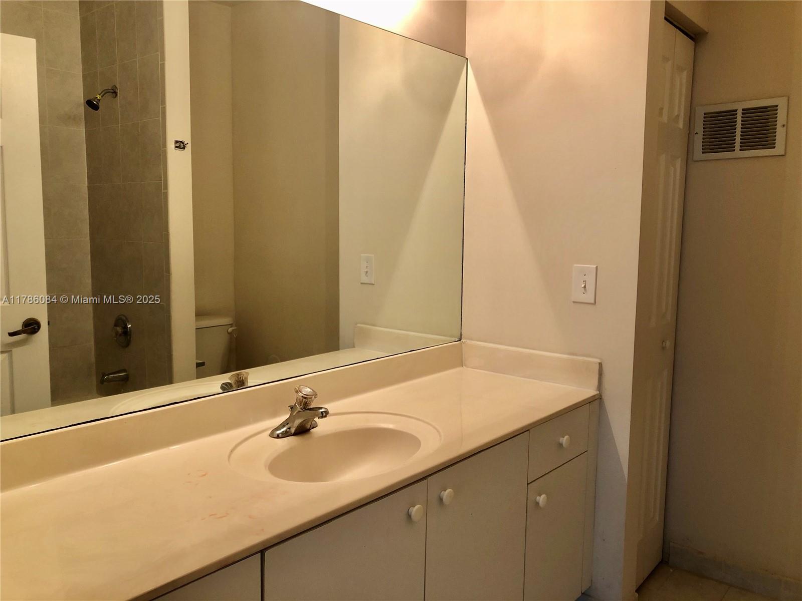 CARIBBEAN ISLES VILLAS CO - Residential