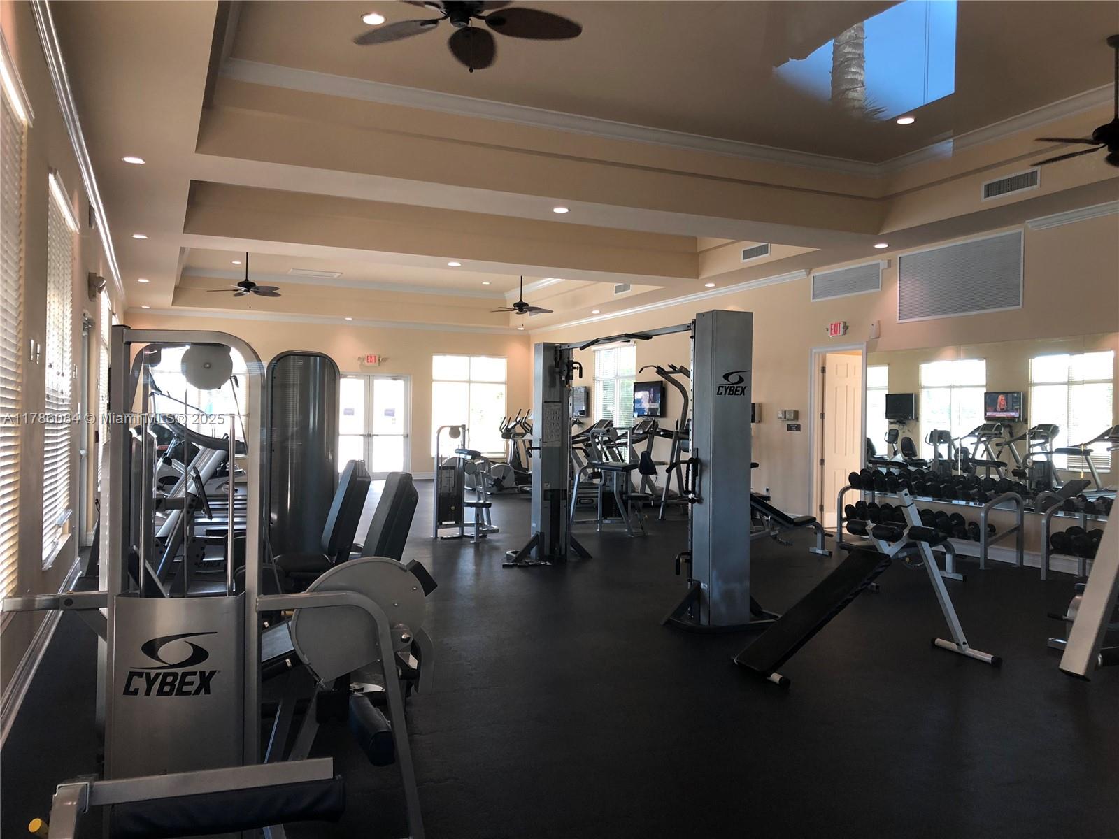 CARIBBEAN ISLES VILLAS CO - Residential