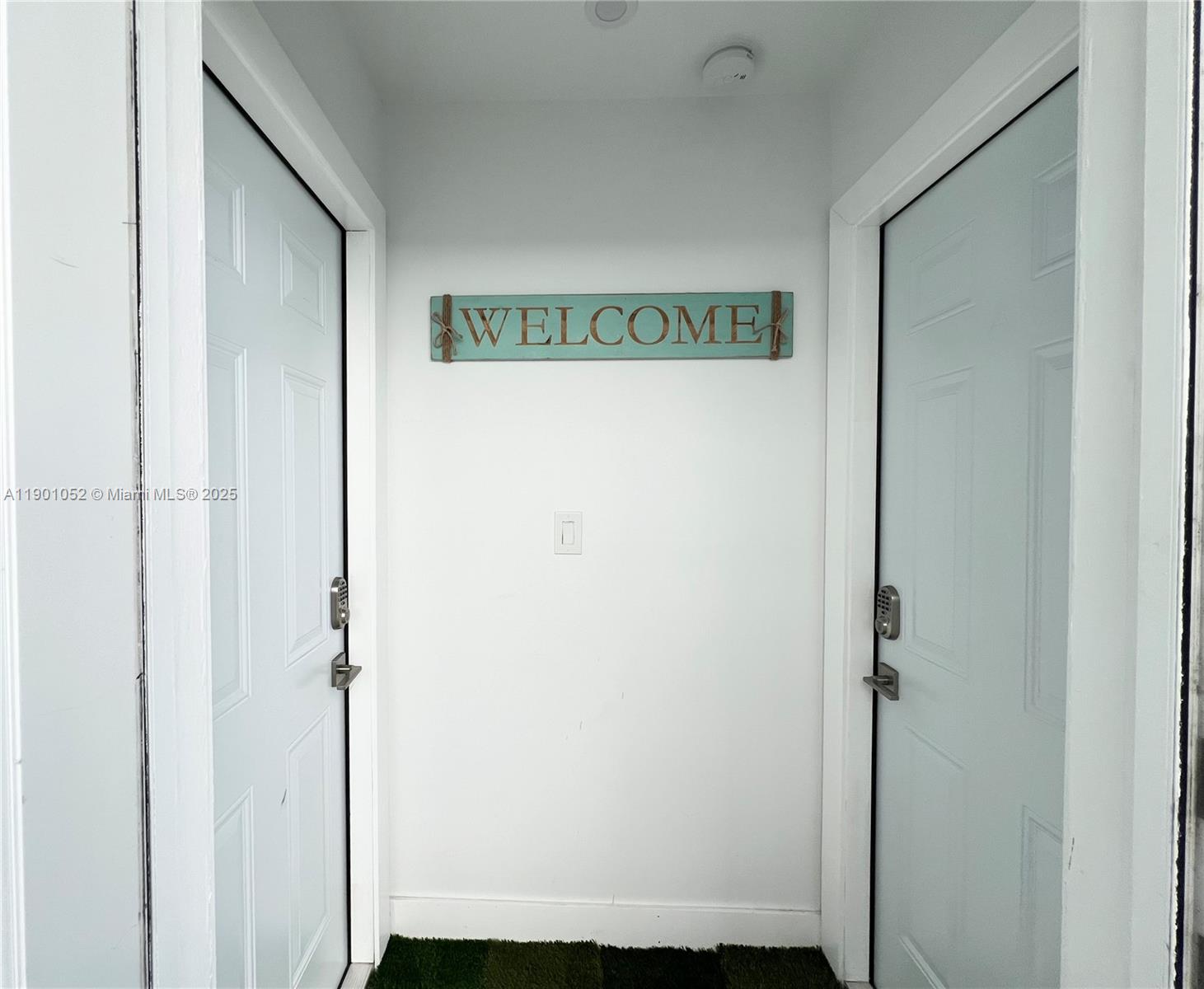 HOLLYWOOD CENTRAL BEACH - Residential Income