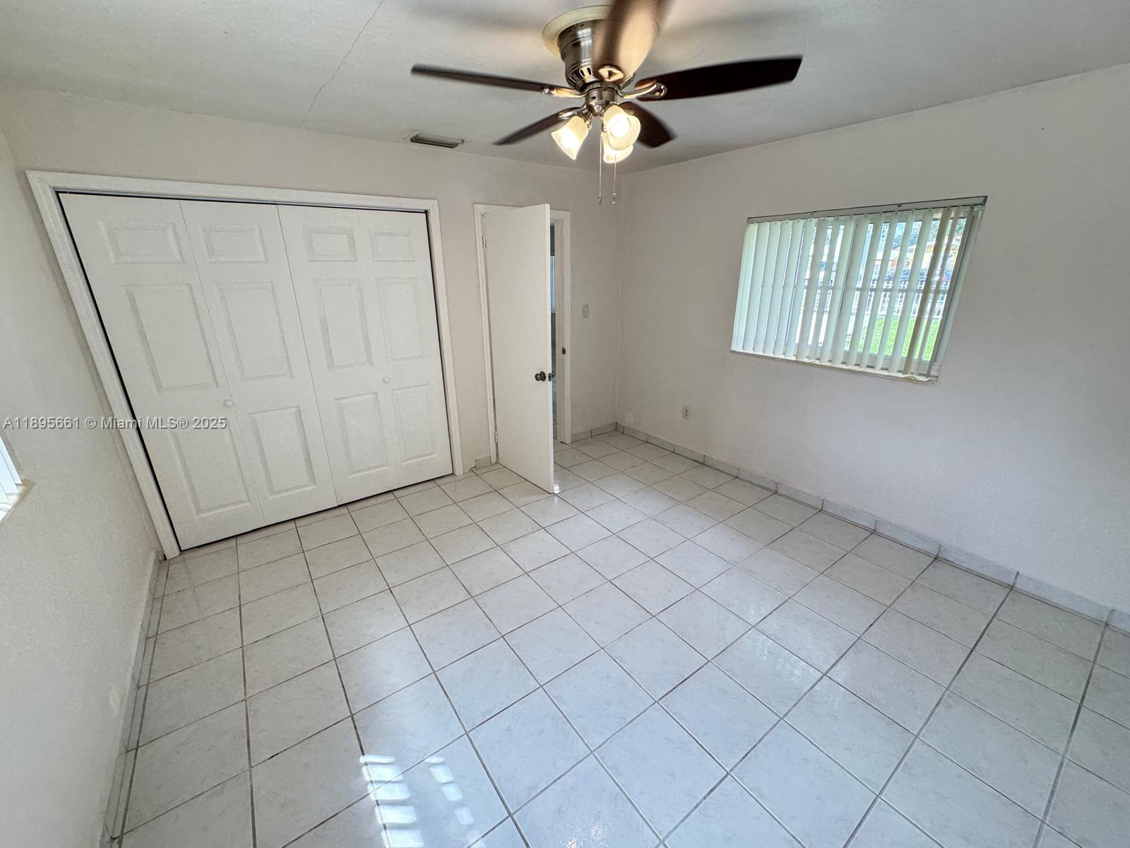 THIRD AMEND PLAT OF PORTI - Residential Lease