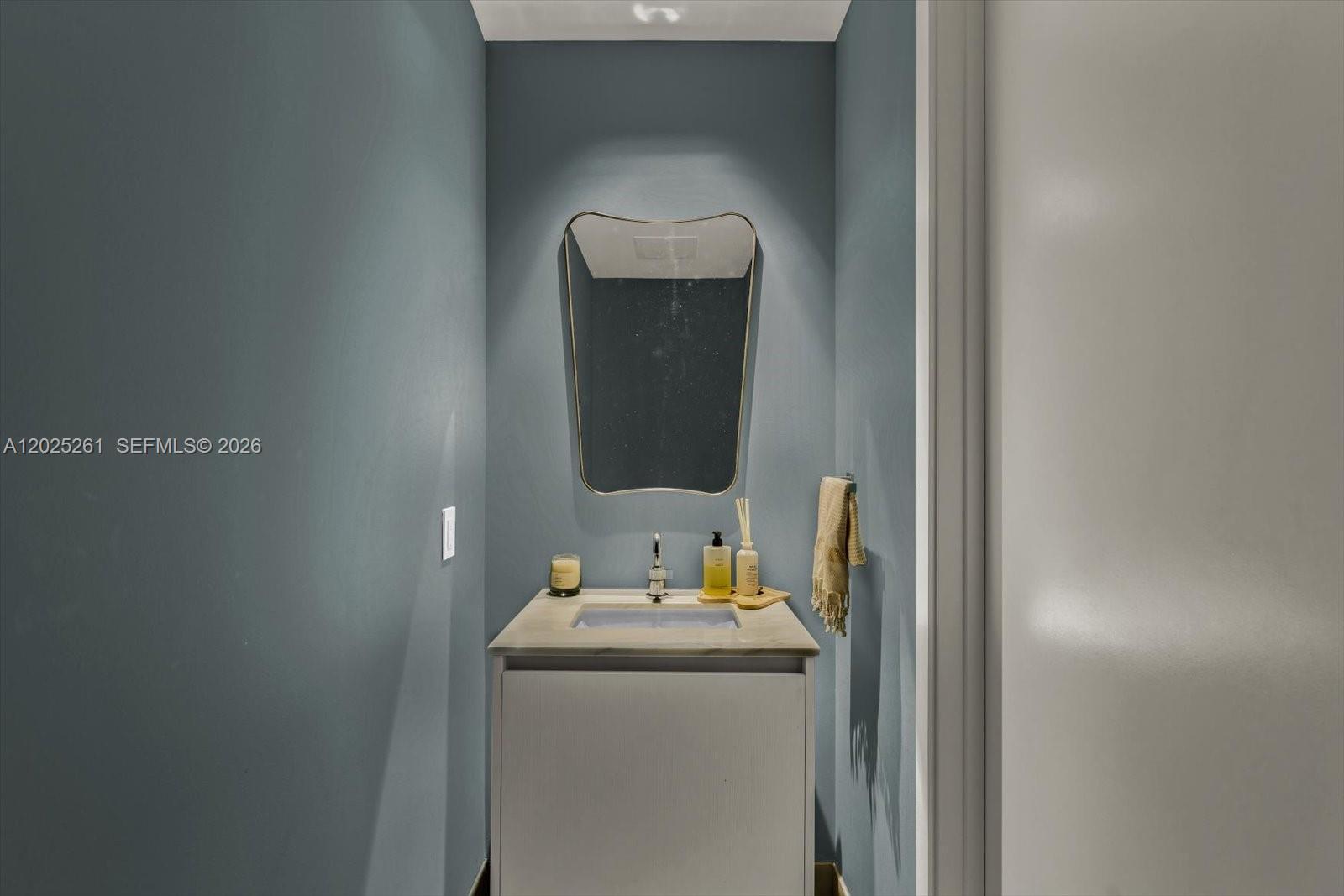 THE ELYSEE CONDO - Residential